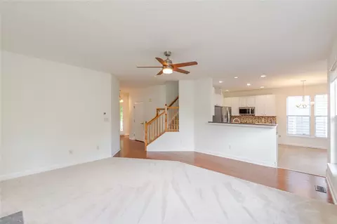 Living - 1663 Olde Haley Dr, Centerville, OH 45458 photo 2 of 3
