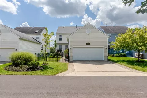 Exterior - 1663 Olde Haley Dr, Centerville, OH 45458 photo 6 of 6