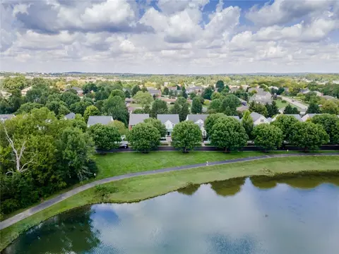 View/Area - 1663 Olde Haley Dr, Centerville, OH 45458 photo 1 of 6