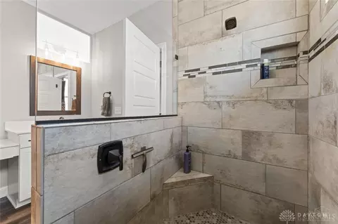 Bath - 2425 Middleboro Rd, Clarksville, OH 45113 photo 6 of 9
