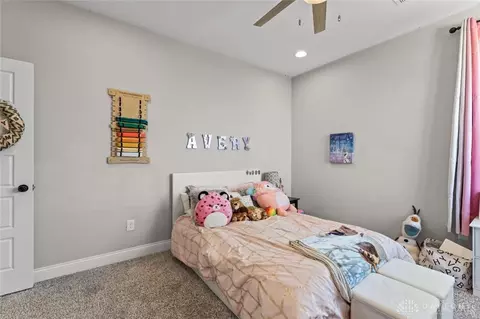 Bedroom - 2425 Middleboro Rd, Clarksville, OH 45113 photo 7 of 8