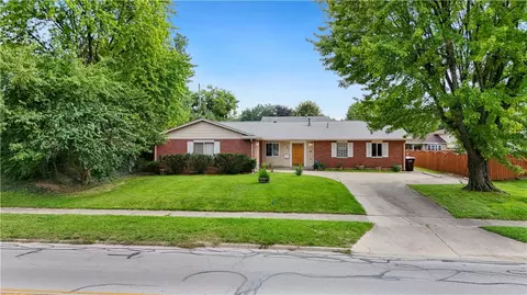 5760 Burkhardt Rd, Dayton, OH 45431
