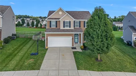 2075 Prairie Clover Dr, Lebanon, OH 45036