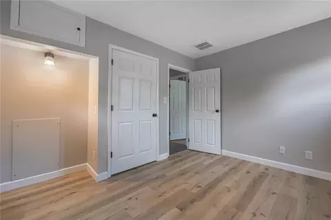 Bedroom - 3382 Valley Wood Dr, Dayton, OH 45429 photo 4 of 6