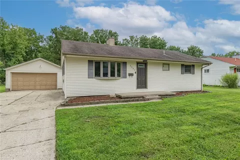 Exterior - 3382 Valley Wood Dr, Dayton, OH 45429 photo 2 of 6
