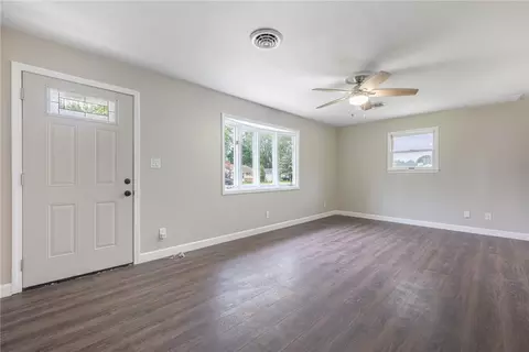 Living - 3382 Valley Wood Dr, Dayton, OH 45429 photo 1 of 3
