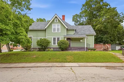 211 E Mckinley St, Brookville, OH 45309