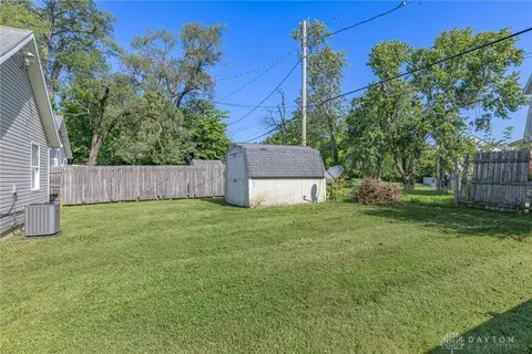Exterior - 1920 Rustic Rd, Dayton, OH 45406 photo 2 of 4