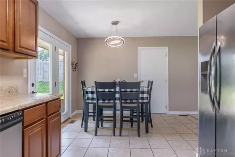 Dining - 445 E 4th St, Franklin, OH 45005 photo 1 of 1