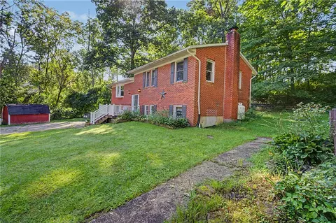 Exterior - 3357 Number Nine Rd, Blanchester, OH 45107 photo 7 of 14