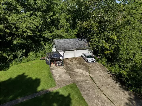 Exterior - 3357 Number Nine Rd, Blanchester, OH 45107 photo 9 of 14