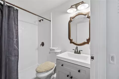 Bath - 3776 Utica Dr, Kettering, OH 45439 photo 2 of 3