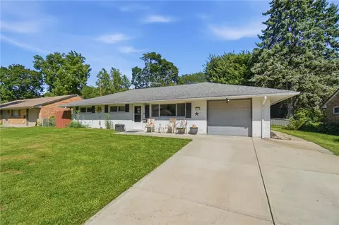 Exterior - 3776 Utica Dr, Kettering, OH 45439 photo 2 of 7