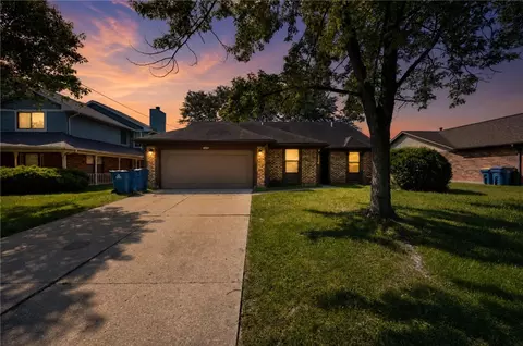 6522 Shull Rd, Huber Heights, OH 45424