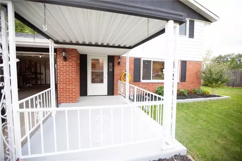 Exterior - 6 Danzig Ln, Fairborn, OH 45324 photo 2 of 6