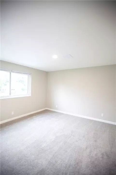 Bedroom - 6 Danzig Ln, Fairborn, OH 45324 photo 6 of 7