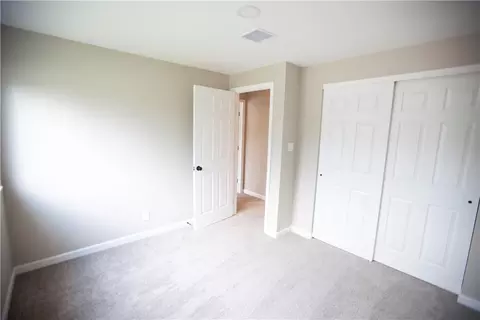 Bedroom - 6 Danzig Ln, Fairborn, OH 45324 photo 5 of 7