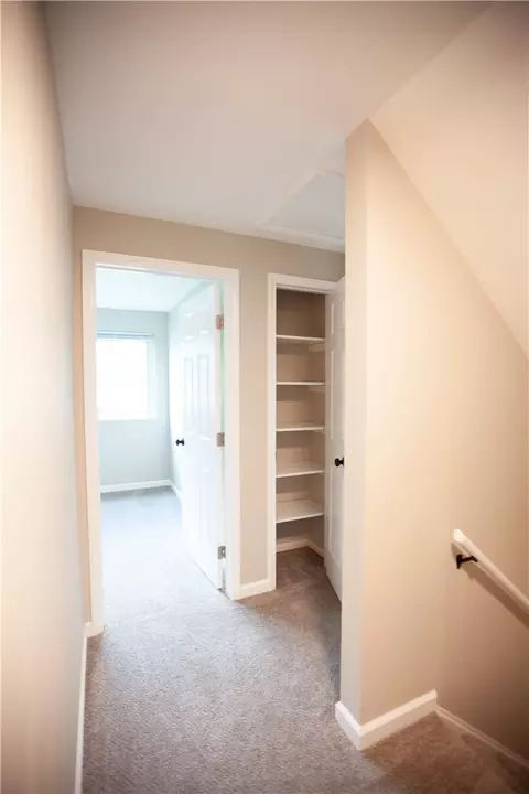 Entry Way - 6 Danzig Ln, Fairborn, OH 45324 photo 3 of 3