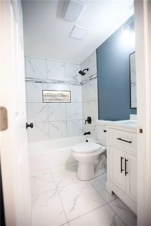 Bath - 6 Danzig Ln, Fairborn, OH 45324 photo 3 of 4