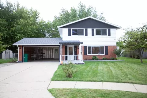 Exterior - 6 Danzig Ln, Fairborn, OH 45324 photo 6 of 6