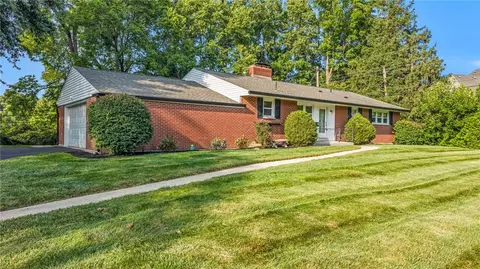 Exterior - 265 Highland Ter, Kettering, OH 45429 photo 3 of 12