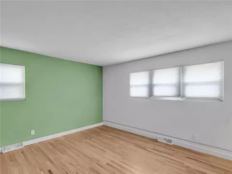 Living - 265 Highland Ter, Kettering, OH 45429 photo 11 of 17