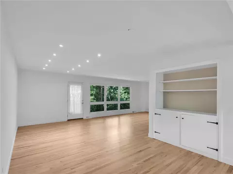 Living - 265 Highland Ter, Kettering, OH 45429 photo 1 of 17