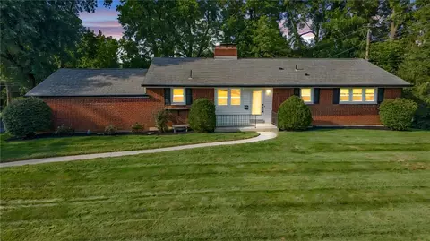 Exterior - 265 Highland Ter, Kettering, OH 45429 photo 2 of 12