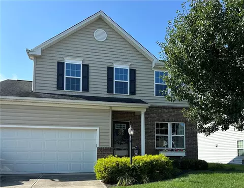 7119 Bluestream Dr, Tipp City, OH 45371