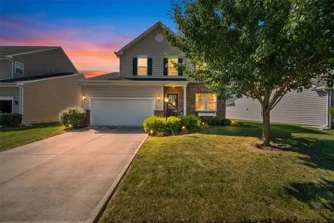 7119 Bluestream Dr, Tipp City, OH 45371