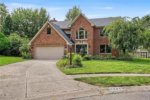 2382 Munger Pointe Dr, Dayton, OH 45459
