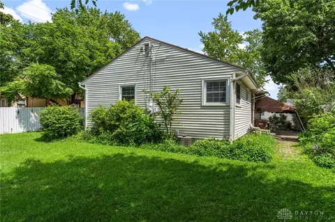 Exterior - 2209 Hazel Ave, Kettering, OH 45420 photo 5 of 6