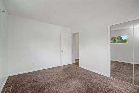 Bedroom - 287 Travis Dr, Riverside, OH 45431 photo 3 of 8