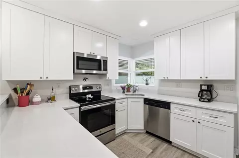 Kitchen - 211 Enid Ave, Kettering, OH 45429 photo 4 of 8