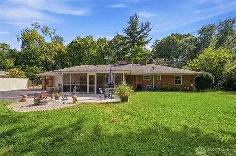 Exterior - 211 Enid Ave, Kettering, OH 45429 photo 11 of 17