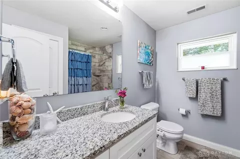 Bath - 211 Enid Ave, Kettering, OH 45429 photo 4 of 6