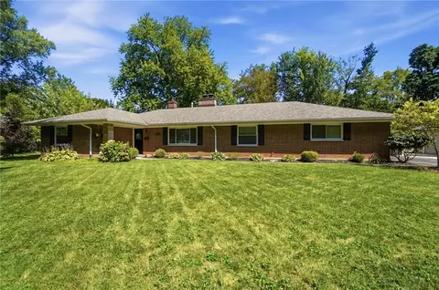 211 Enid Ave, Kettering, OH 45429