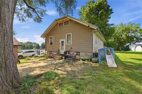 74 W Alex Bell Rd, West Carrollton, OH 45449