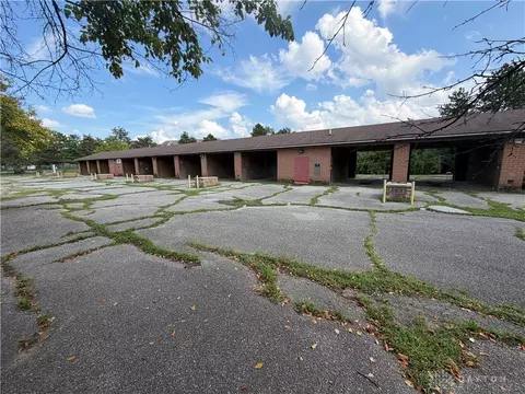 133 W Hebble Ave, Fairborn, OH 45324