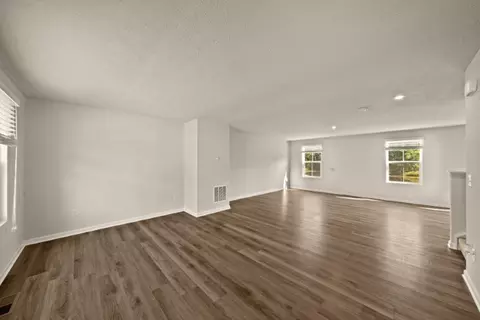 Living - 5006 Allens Ridge Dr, Morrow, OH 45152 photo 1 of 3