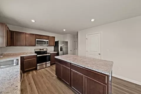 Kitchen - 5006 Allens Ridge Dr, Morrow, OH 45152 photo 4 of 5