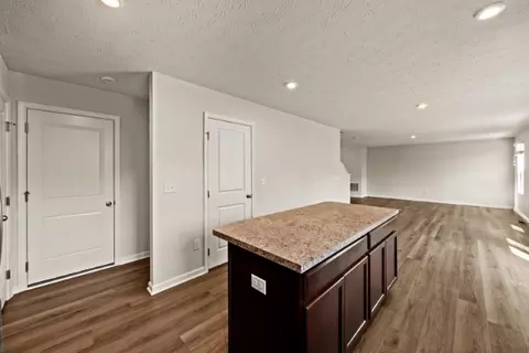 Entry Way - 5006 Allens Ridge Dr, Morrow, OH 45152 photo 2 of 3