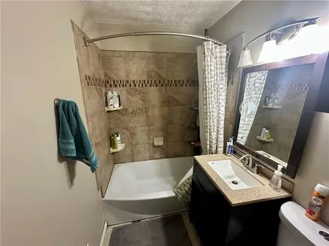 Bath - 1601 Tabor Ave, Kettering, OH 45420 photo 1 of 2