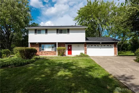 5741 Toulon Ct, Huber Heights, OH 45424