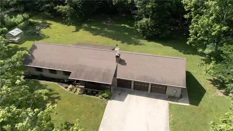 1281 Hiatt Rd, Clarksville, OH 45113