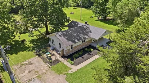 1265 Wallaby Dr, Dayton, OH 45432