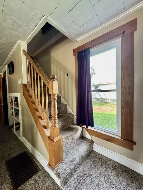 Entry Way - 3335 E High St, Springfield, OH 45505 photo 1 of 6