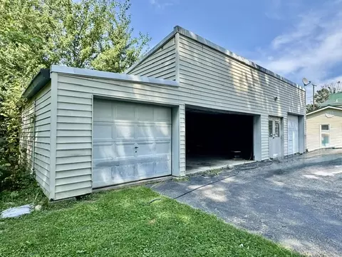 Exterior - 3335 E High St, Springfield, OH 45505 photo 7 of 13