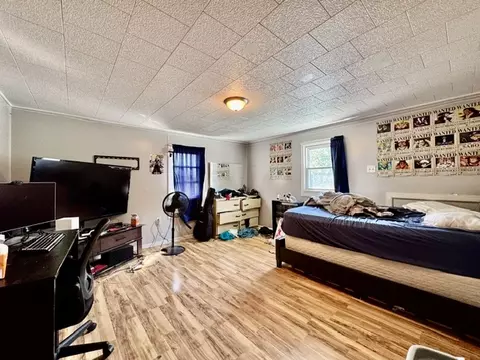 Bedroom - 3335 E High St, Springfield, OH 45505 photo 6 of 9