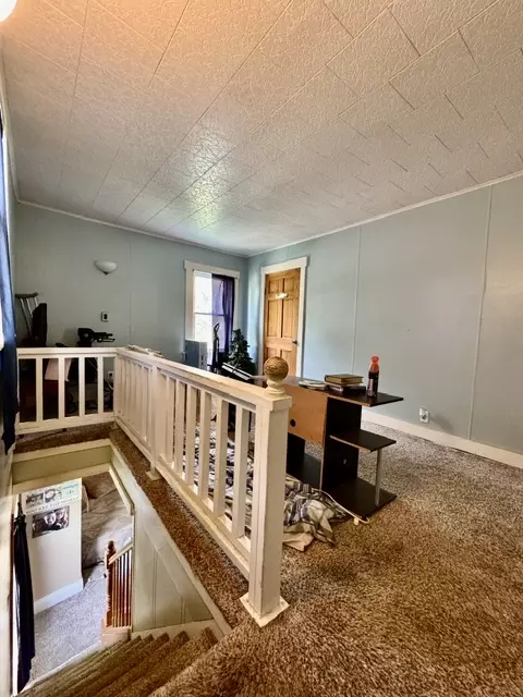 Entry Way - 3335 E High St, Springfield, OH 45505 photo 5 of 6
